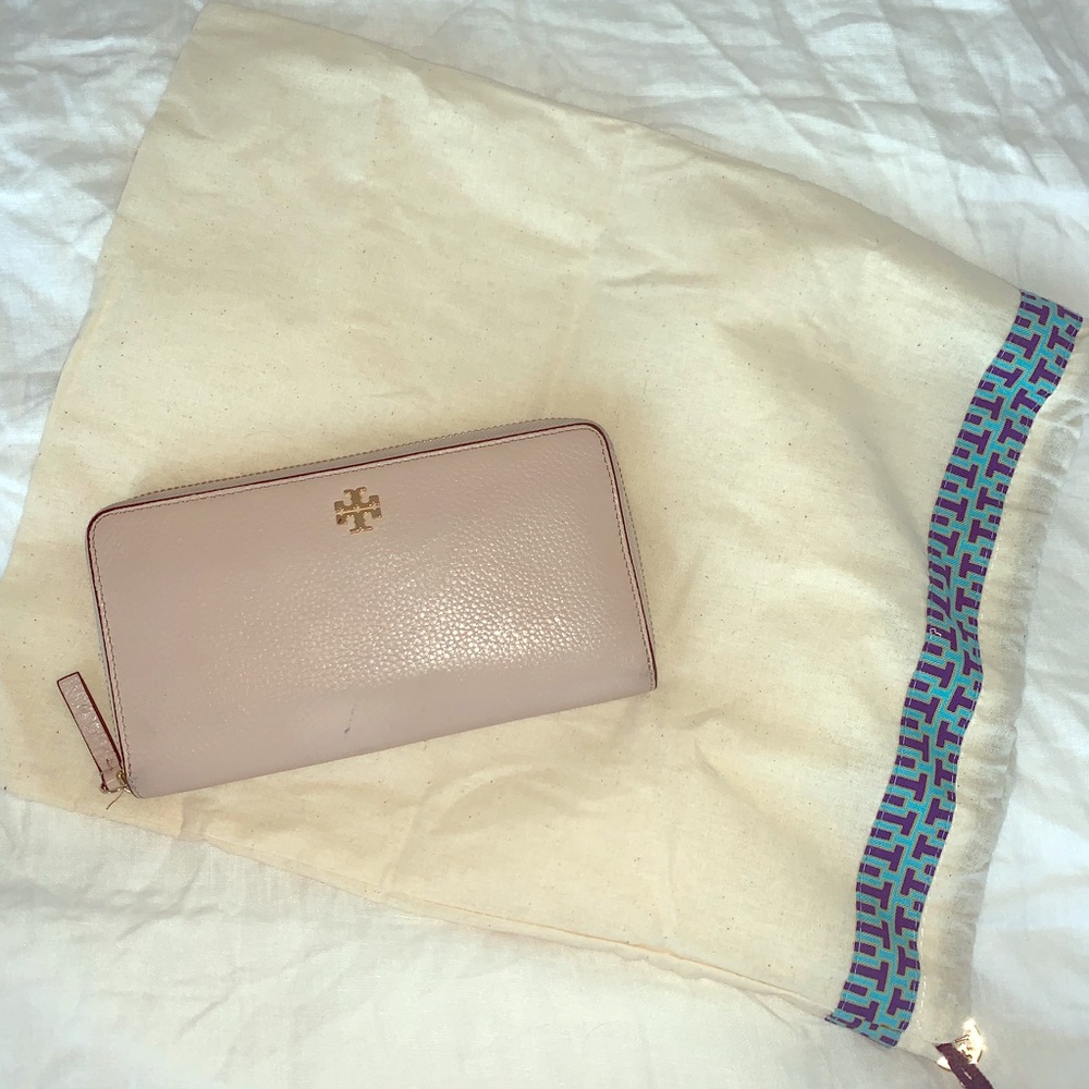 Tory Burch Frida Zip Around Wallet